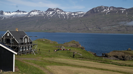 Ferðamenn á Teigarhorni