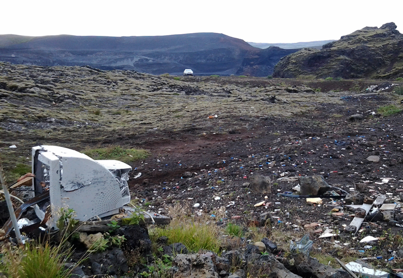 Rusl í Reykjanesfólkvangi